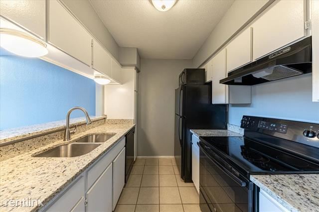 Building Photo - 4638 Country Creek Dr