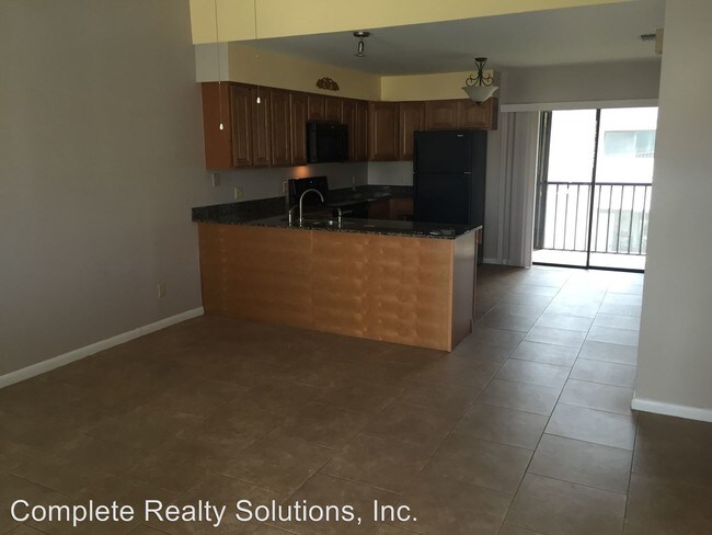 Building Photo - 2 br, 2 bath House - 4903 Vincennes St. #214