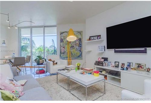 Foto del edificio - 1 Century Ln