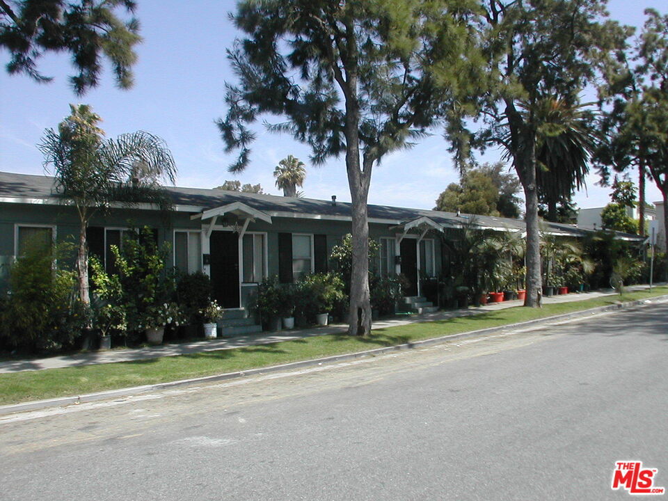 Primary Photo - 1848 17th St