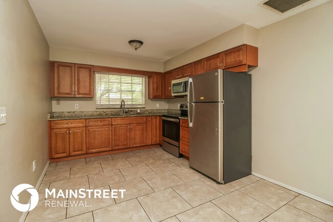 Building Photo - 313 Apopka Hills Cir