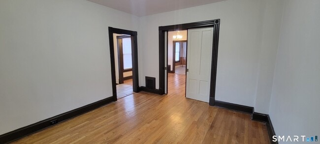 Building Photo - 130 Church St