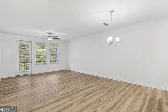 Foto del edificio - 1545 Salinger Ct