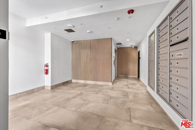 Foto del edificio - 1537 S Wilton Pl