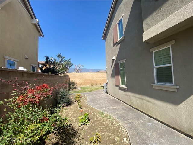 Building Photo - 13290 Winslow Dr
