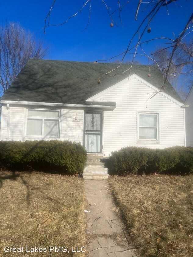 Primary Photo - 3 br, 1 bath House - 8490 Auburn