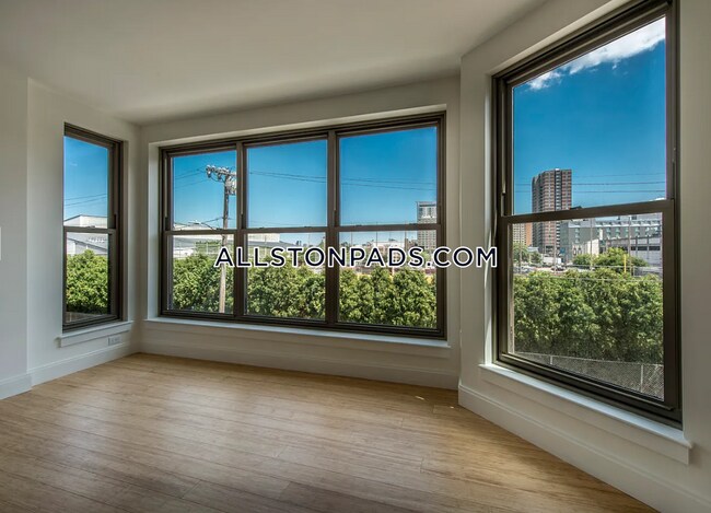 Building Photo - 40 Malvern St