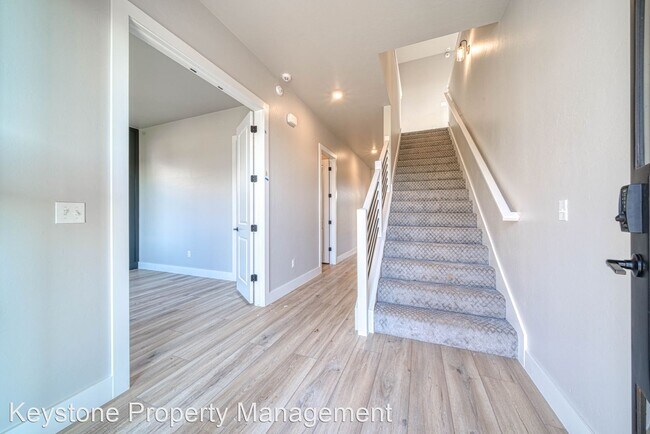 Building Photo - 4 br, 4 bath House - 8921 NW 135th Pl