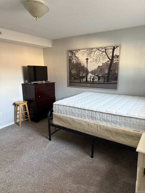 Building Photo - 3634 Alpine Pl