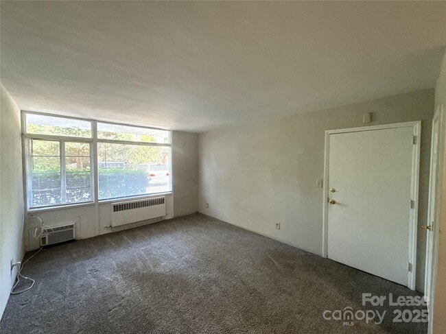 Foto del edificio - 2126 E 7th St