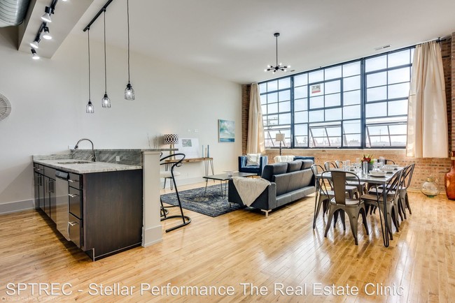 Foto del edificio - 1432 W 21st St