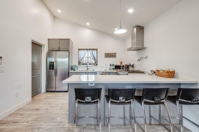 Building Photo - 20773 Skouras Dr