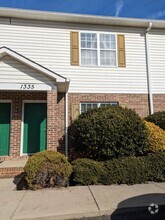 Building Photo - 1335 14th St Dr NE