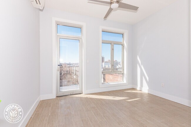 Foto del edificio - 460 Seneca Ave