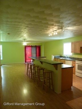 Building Photo - 304 W 28th St