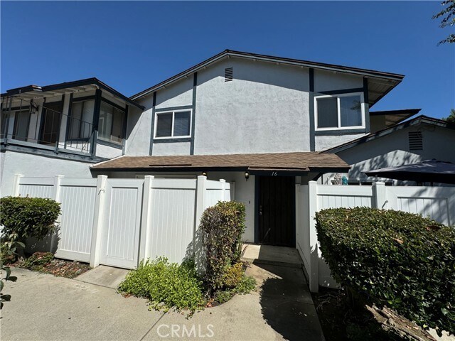 Foto del edificio - 1472 Forest Glen Dr