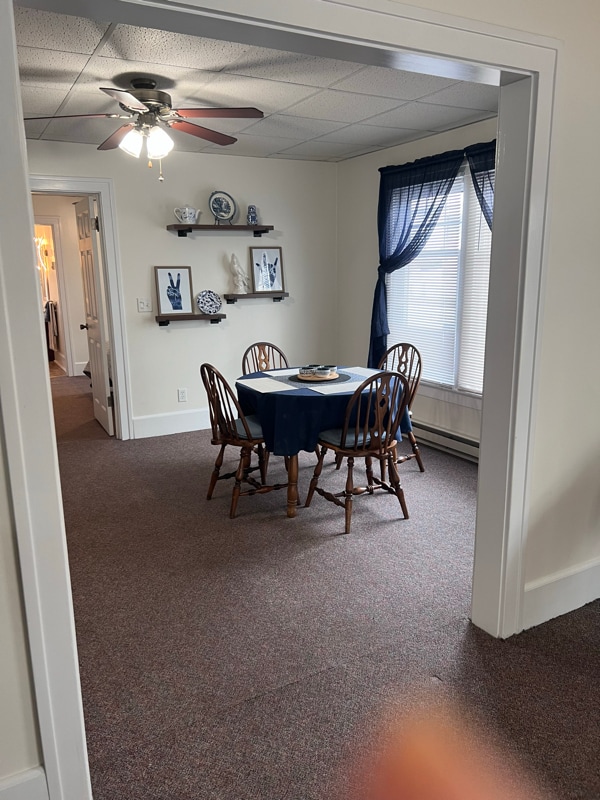 Foto del edificio - 48 W Main St