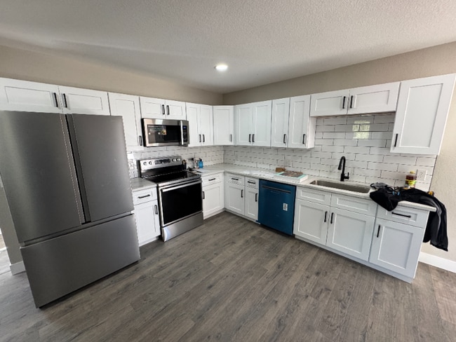 Photo - 173 Buchanan Ave House