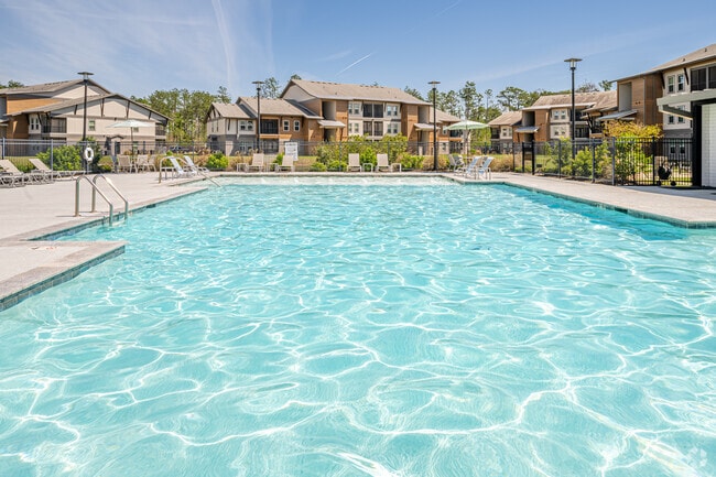 Building Photo - Villa Westlake