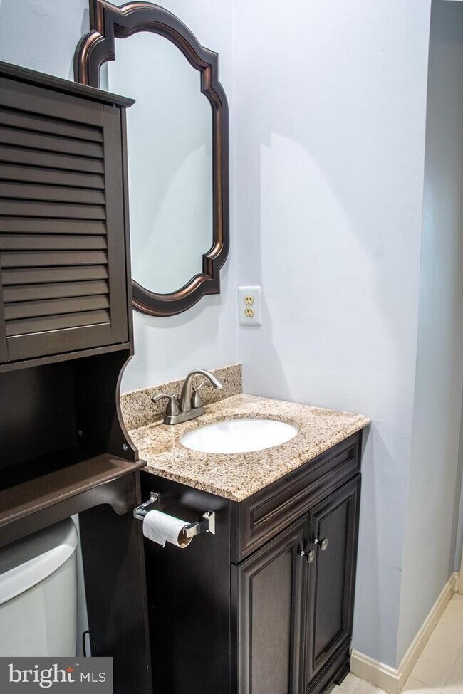 Building Photo - 8923 Harkate Way