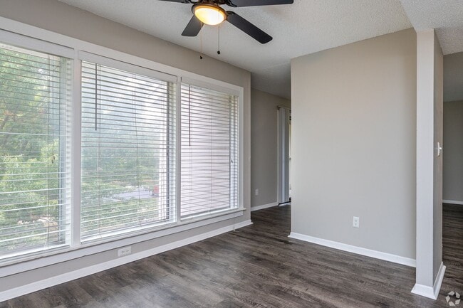 Foto del interior - Emerald Hills Apartments