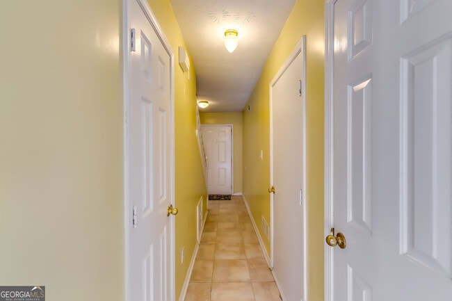 Building Photo - 4431 Coopers Creek Dr SE