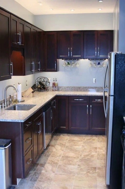 Building Photo - 394 Riverway