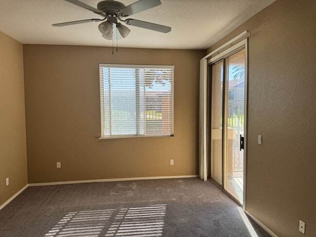 Building Photo - 2 bedroom Mesa Condo rental