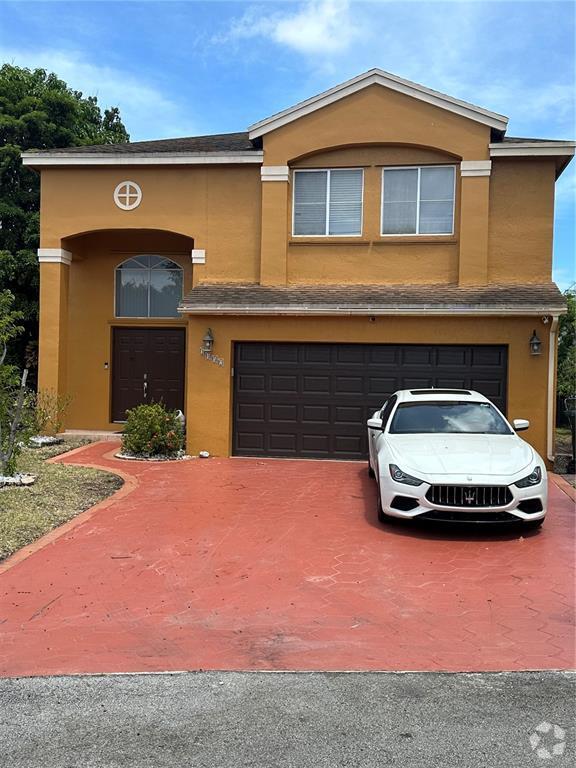 The Hammocks at Coconut Creek Apartments for Rent with a Yard Coconut