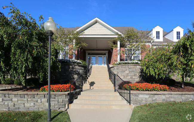 Building Photo - Brookstone Crossing Apartments