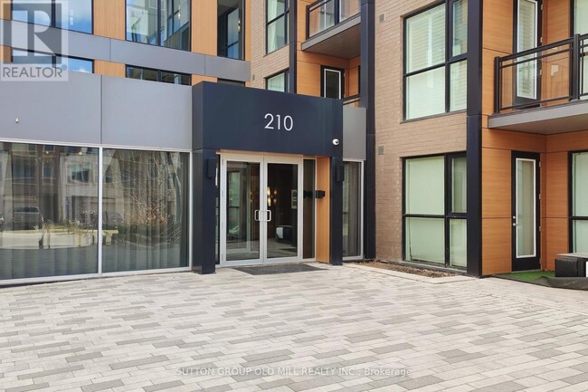 Photo du bâtiment - 210 Sabina Dr