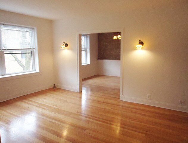 Foto del edificio - 3748 N Pine Grove Ave