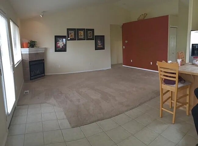Building Photo - California open living style home