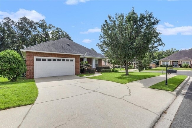 Photo - 1799 Cassatt Dr House