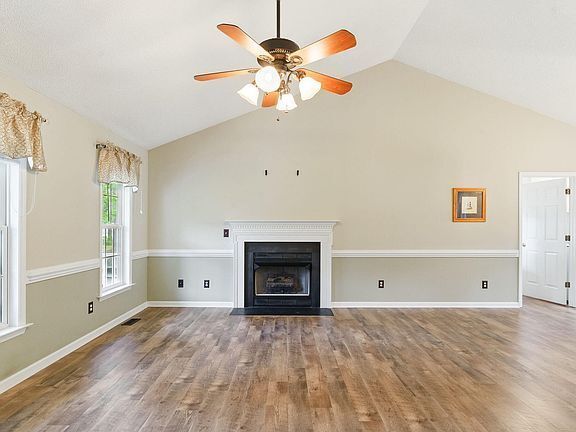 Building Photo - Build Equity While Leasing - Lease and Own...