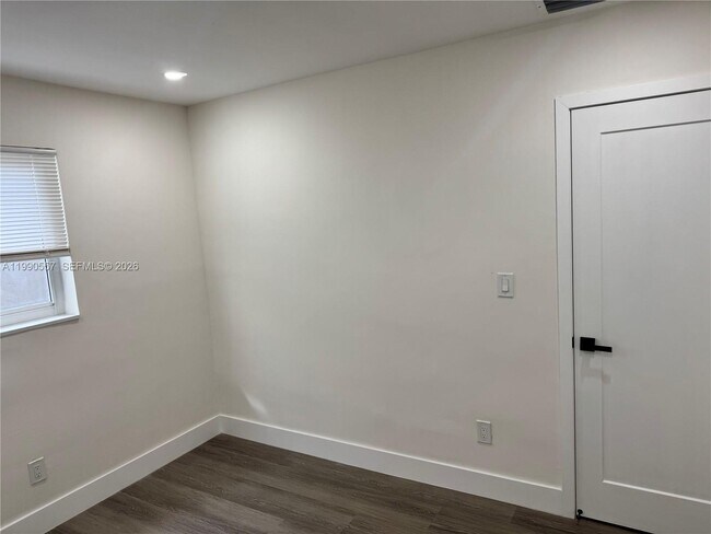 Foto del edificio - 18831 NW 42nd Ct