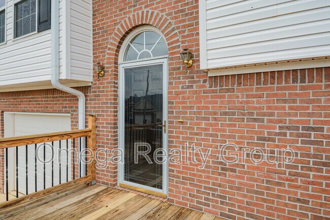 Building Photo - 49 Lincoln Oaks Dr