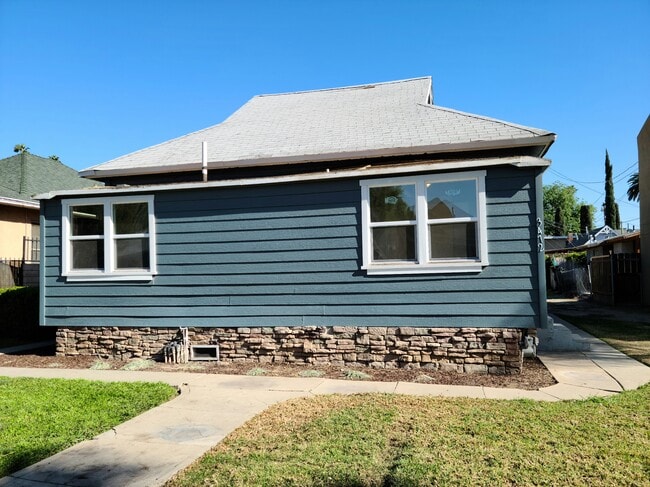 Building Photo - 3472 Brockton Ave