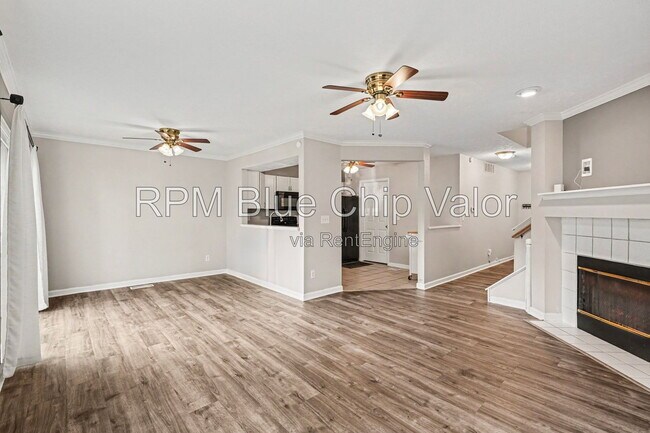 Foto del edificio - 5290 Bay Pointe Dr