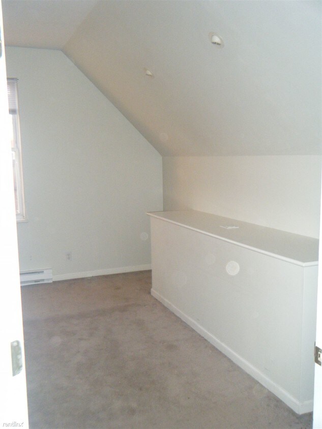 Building Photo - 328 Delmar Ave