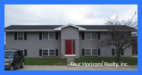 Primary Photo - 1305 Queens Ct