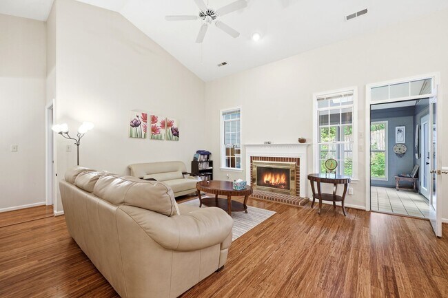 Foto del edificio - 1634 Brightfield Pl