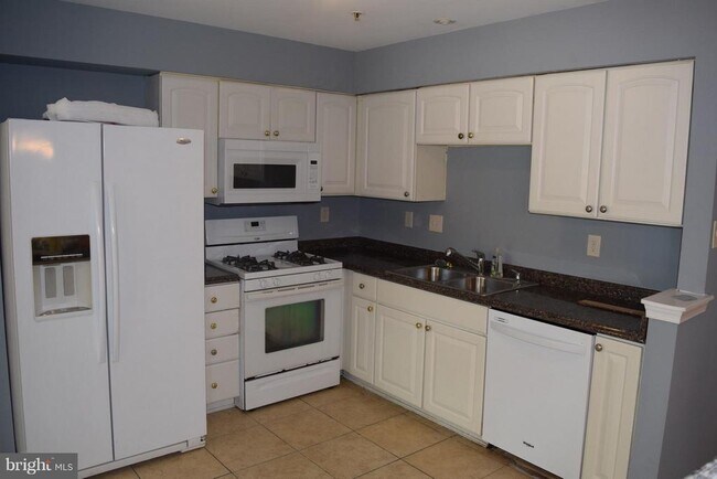 Foto del edificio - 9333 Maxwell Ct