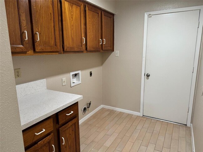 Building Photo - 479 Seafoam Rd