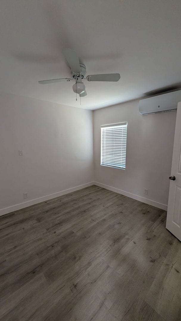 Building Photo - Charming 2-bedroom, 1-bath home in Imperial Beach just two blocks from the beach