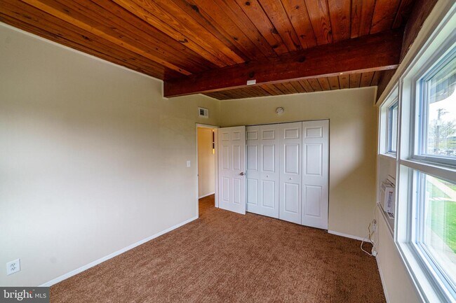 Building Photo - 7300 18th Ave