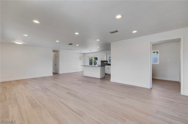 Building Photo - 7171 Drake Dr