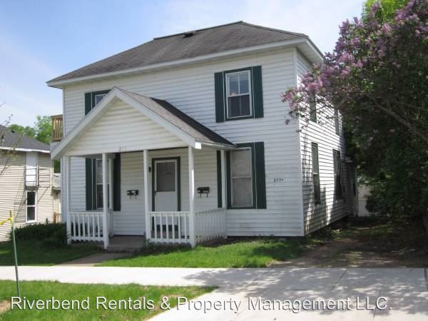 Primary Photo - 233 1/2 Niagara St