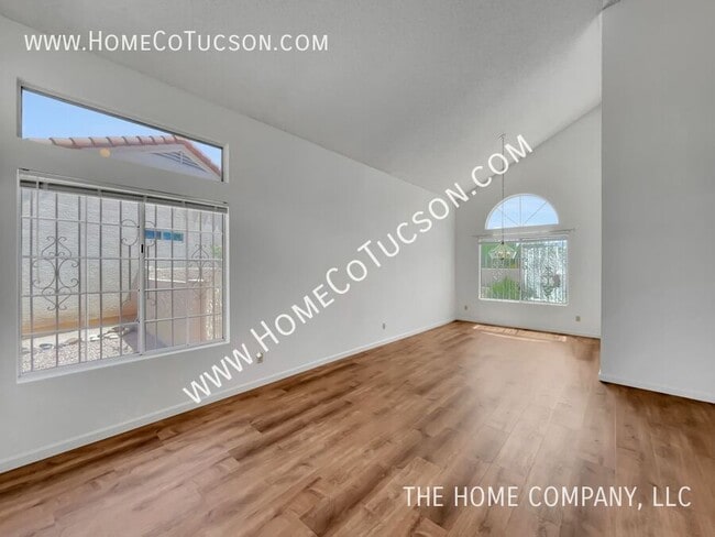 Building Photo - 2061 N Nightshade Dr