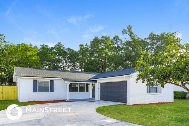 Building Photo - 8203 Ireland Dr